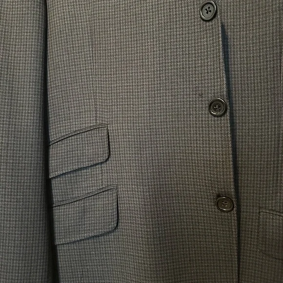 Burberry Wool Houndstooth Sport Coat, Size 44 Long